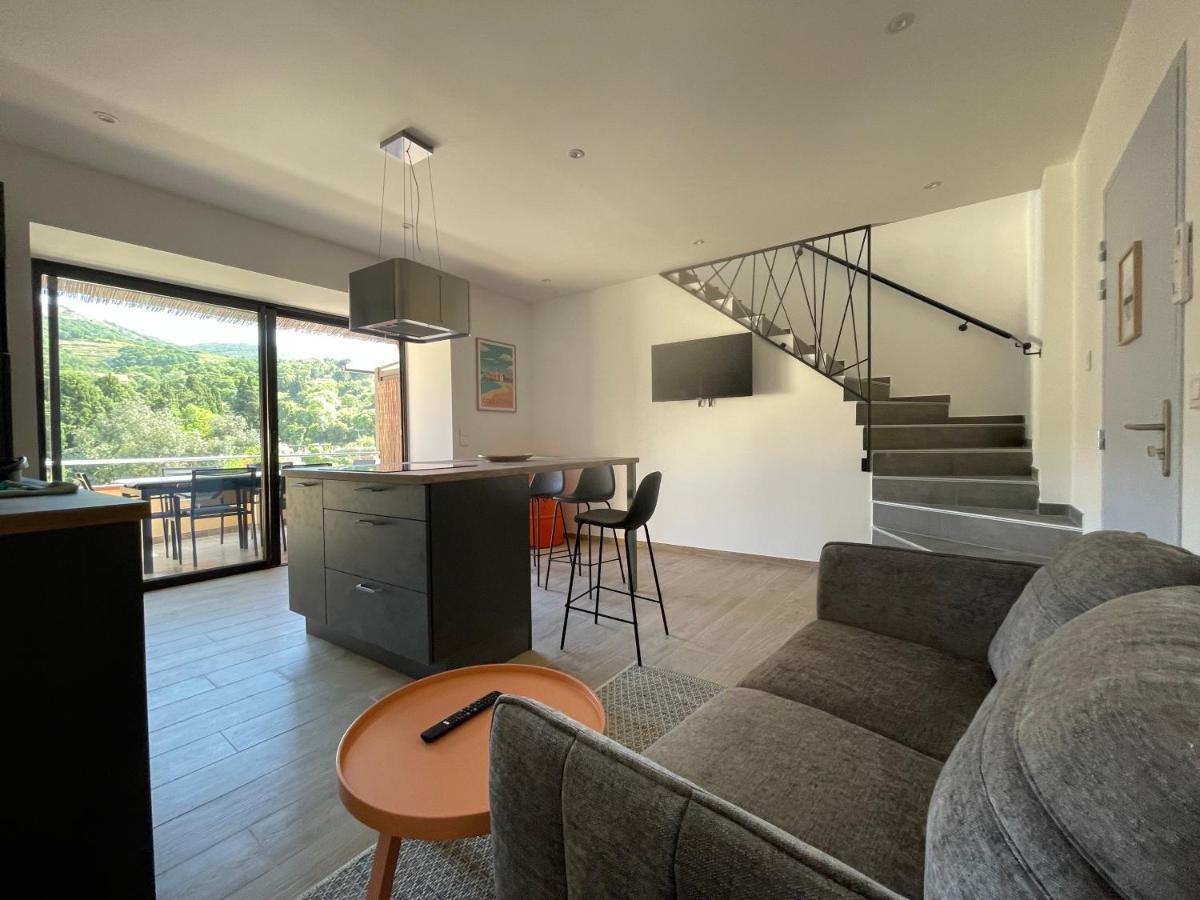 Ibanova Appartements Колюр Екстериор снимка