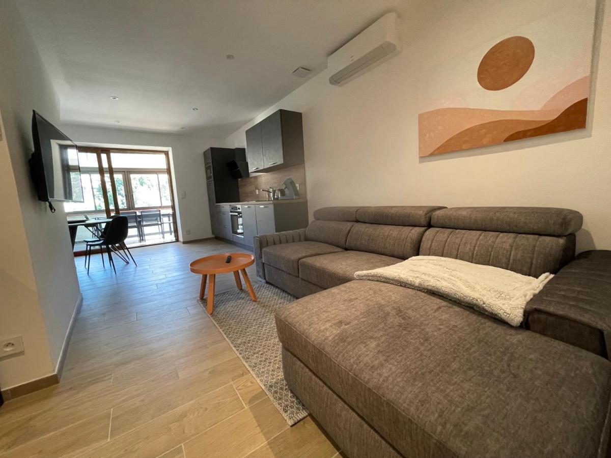 Ibanova Appartements Колюр Екстериор снимка