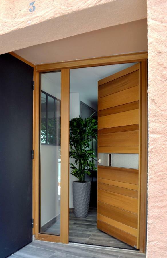 Ibanova Appartements Колюр Екстериор снимка