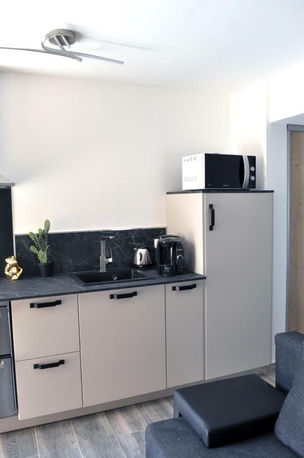 Ibanova Appartements Колюр Екстериор снимка
